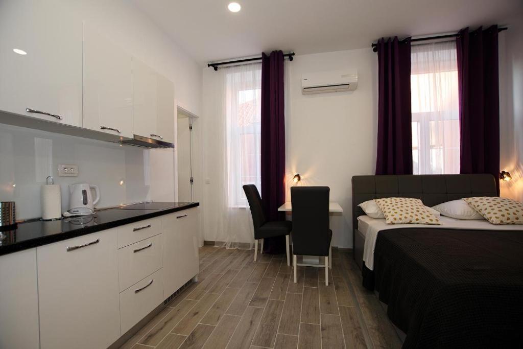 Apartment Sophie The Center Of The Old Town Zadar